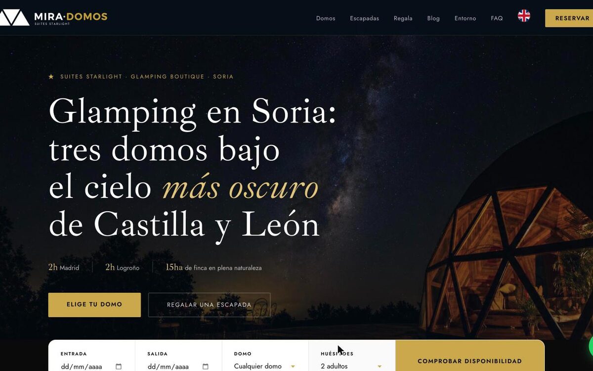 Portada de Miradomos con un domo bajo el cielo nocturno